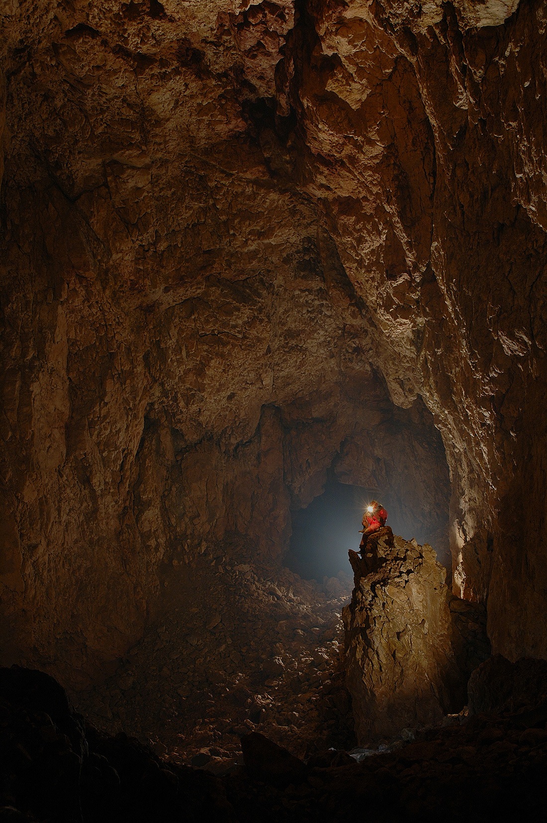 Gemological Expedition to Mineral Cave Shown During Gem Lab Orientation Philippines